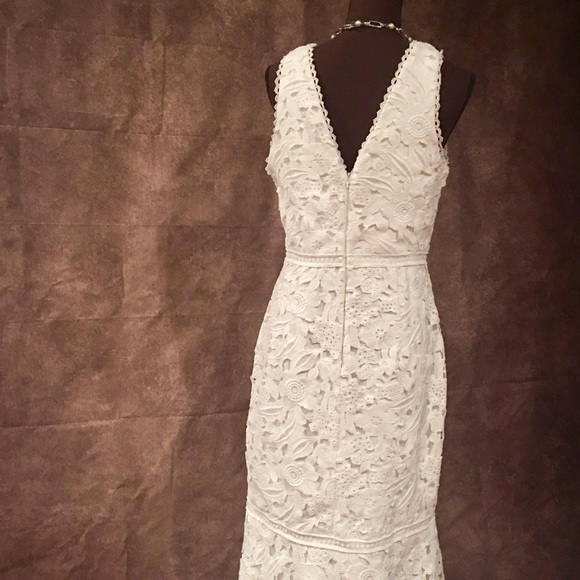 Minuet Wedding Dress - Large - Picture 2 of 8